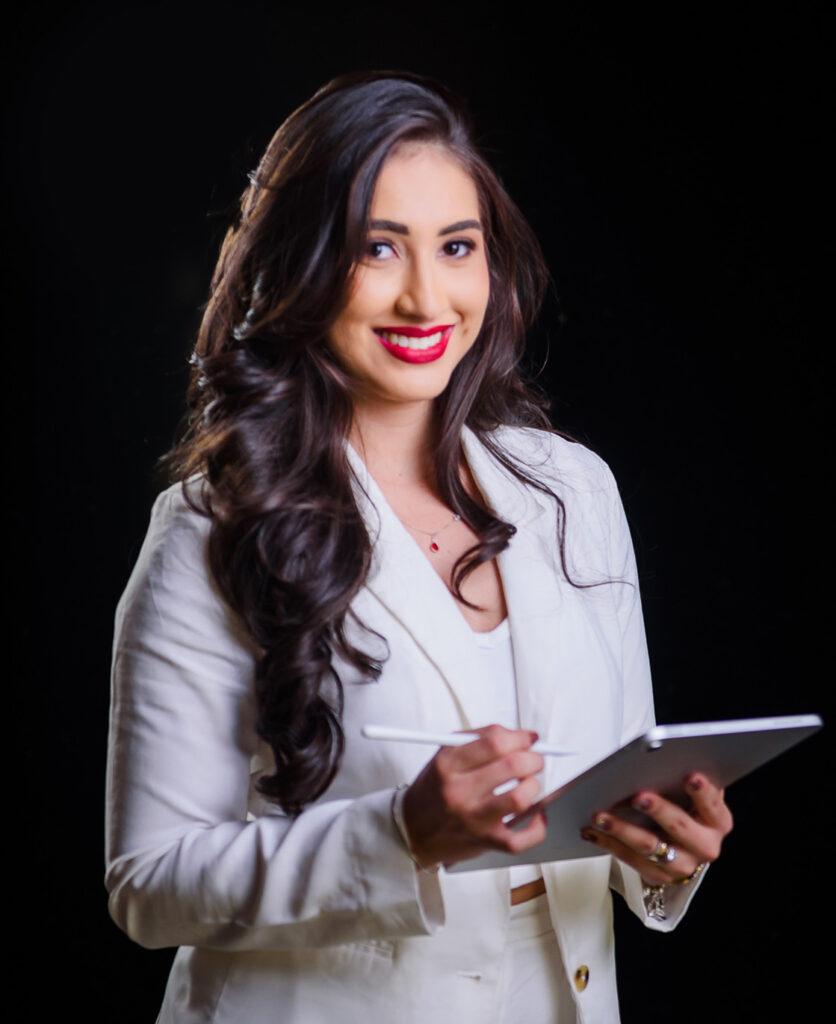 Larissa Santos de Matos - Advogada